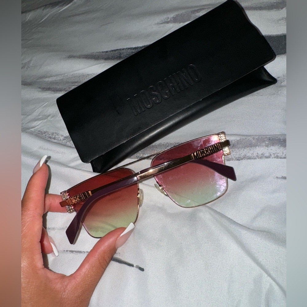 MOSCHINO SUNGLASSES